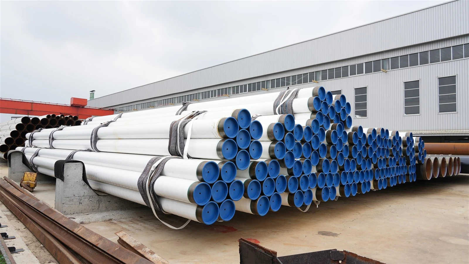 3PE anti-corrosion steel pipe 3PE anti-corrosion steel pipe